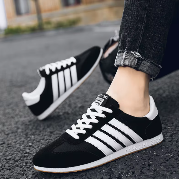 Ashburn - Retro Sport Comfortable Stylish Trainer for Men – Black