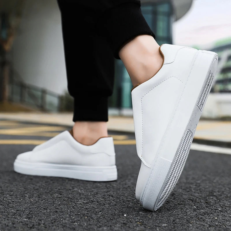 Ashburn - Lusso Artisan Ultra Comfortable Smart Casual Traine – White